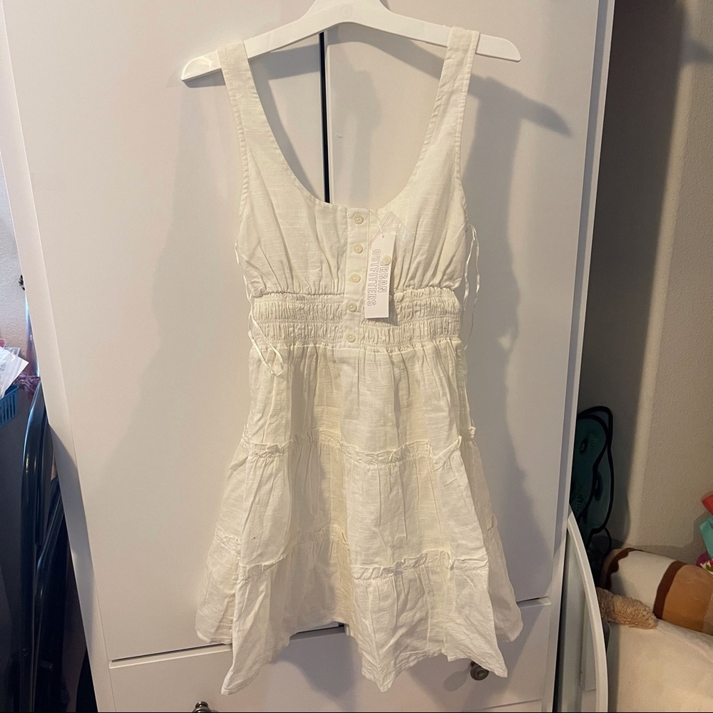 urban outfitters (uo) hailey white tiered mini dress nwt
